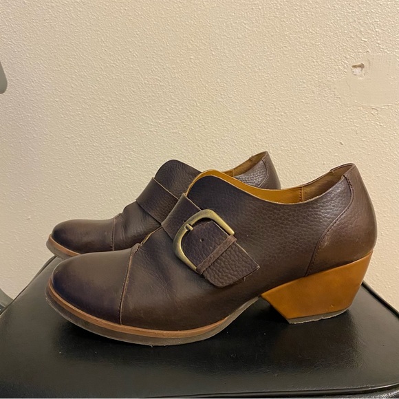 Korks Brown Leather Buckle Bootie Heels Size 10/42 - Picture 5 of 5